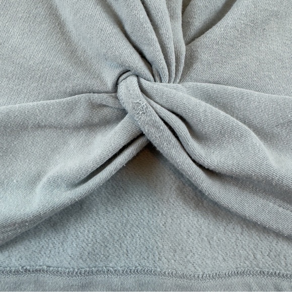 Place Light Blue Sweatshirt - Picture 12 of 15